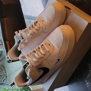 Nike Air Force 1 '07 Utility Sneaker